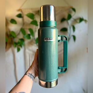Stanley Classic Vacuum Bottle Green 1.4 Qt (1.32 L) Stainless Steel Thermos